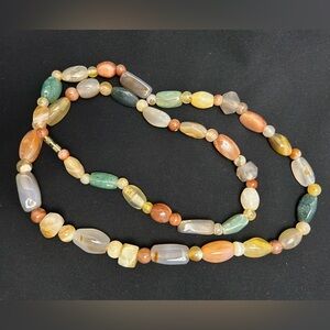 BEAUTIFUL NATURAL STONE MIXED AGATE NECKLACE
